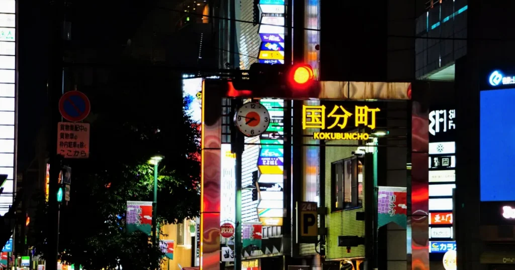 仙台の夜のお店は、国分町2丁目に集まっている